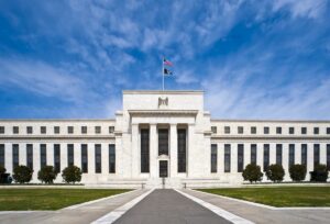 La Reserva Federal sube los tipos de interés en 25 puntos básicos, pero abre la puerta a una pausa