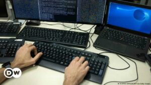 La Unión Europea inaugura en Bucarest centro para reforzar la ciberseguridad | El Mundo | DW