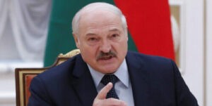 Lukashenko desmiente rumores sobre su salud y viaja a Moscú