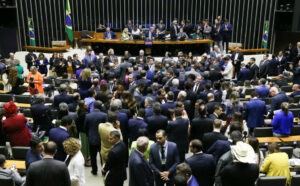 Plataformas digitales y extrema derecha: ¿una simbiosis en Brasil?
