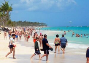República Dominicana crece por encima del promedio mundial en turismo, según la OMT - AlbertoNews