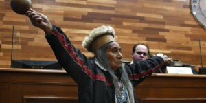 Un grupo indígena se enfrenta al gobierno colombiano en la justicia