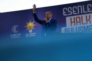Una victoria de Erdogan ahondara el declive y alejamiento de Turqua