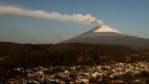 el volcán más vigilado de México con 25 millones de habitantes a sus pies