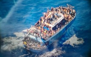 Análisis del movimiento de buque siniestrado en el mar Jónico cuestionan la versión de los Guardacostas griegos