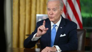 Biden, preocupado por las "inquietantes" conclusiones en la investigación por la muerte de George Floyd