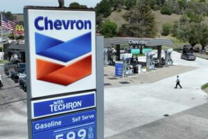 Chevron está aportando a la producción venezolana unos 140.000 barriles diarios – SuNoticiero