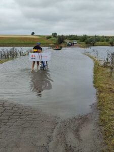Crisis ambiental en Ucrania agrava el desastre humanitario por destrucción de represa