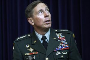David Petraeus, ex jefe de la CIA: "Prigozhin busc una salida. No creo que los ucranianos trabajaran con l"
