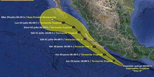 Depresión tropical 2-E se acerca a México