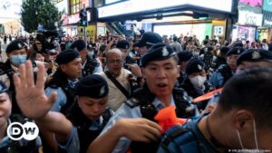 Detienen en Hong Kong a ciudadanos que quisieron recordar la matanza de Tiananmen | El Mundo | DW