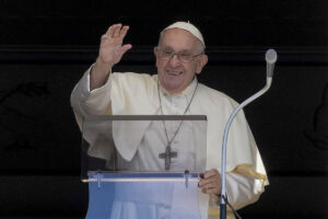 El Papa Francisco enva al cardenal Zuppi en misin de paz a Mosc
