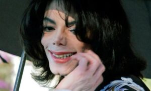 El día que Michael Jackson fue absuelto tras admitir que dormía con chicos