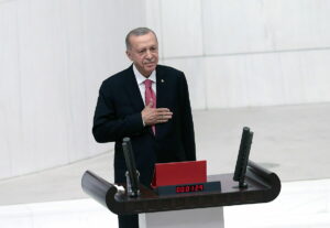 Erdogan inicia su tercera legislatura como presidente arropado por lderes internacionales