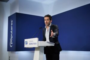El PP rechaza los debates de Sánchez: "Es una excentricidad fruto de su ansiedad"