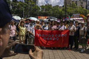 "Feliz aniversario de la amnesia colectiva": cuando el censurado recuerdo por la masacre de Tiananmen se convierte en un carnaval