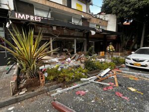 Medellín: se registra fuerte explosión de pipeta de helio en Laureles - Medellín - Colombia