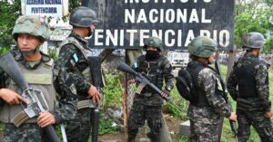 Motín en la cárcel de mujeres de Honduras: al menos 41 reclusas murieron