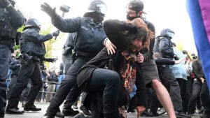 Ms de 50 heridos en los enfrentamientos entre manifestantes de extrema izquierda y policas en Alemania