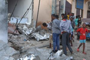 Mueren seis civiles y tres policas tras un ataque islamista a un hotel en Somalia