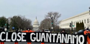 Presos en Guantánamo siguen sometidos a tratos crueles