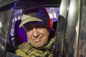 Prigozhin se alz contra Mosc porque tena apoyos en el ejrcito: el espionaje de EEUU apunta a un general