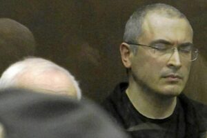 Rebelin del grupo Wagner: El opositor ruso Jodorkovski insta a ayudar a Prigozhin en su rebelin: "El verdadero enemigo no est en Kiev, sino en Mosc"