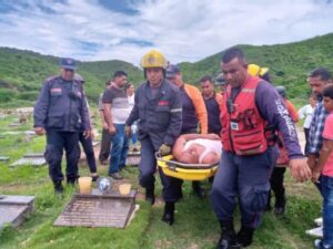 Reportan siete personas heridas por colapso en cementerio de Carúpano