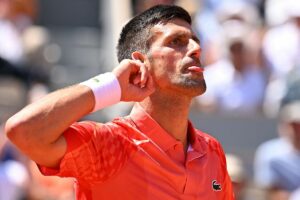Roland Garros: Djokovic despierta de su sueo a Varillas