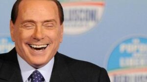 Silvio Berlusconi, protagonista de la derecha italiana y magnate que nunca llegó a entrar en prisión