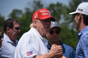 Trump, imputado por la posesión de documentos clasificados en su mansión de Mar-a-Lago