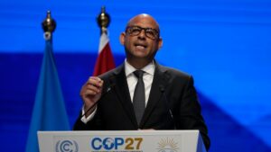 Urgencia de abandonar combustibles fósiles podría no abordarse en COP28: ONU
