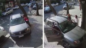 ¡Increíble! Dos mujeres se colgaron de su camioneta y lograron evitar un robo (VIDEO)