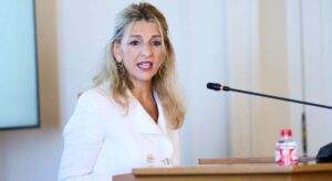 Yolanda Díaz promete aprobar en 2024 un nuevo sistema de financiación autonómica