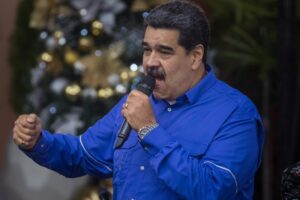 74 % de los venezolanos está en contra de las sanciones porque "no sirven para sacar a Maduro", según Datanálisis (+Video)