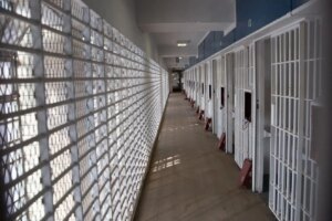 Así luce la prisión donde está Hugo «El Pollo» Carvajal, uno de los centros de máxima seguridad