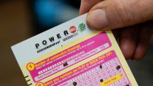 Boleto agraciado en California gana más de 1.008 millones de dólares en lotería Powerball