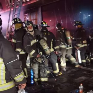 Bomberos sofocaron incendio en Hotel Segovia de la colonia Roma Norte
