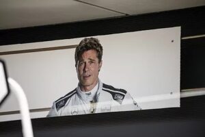 Brad Pitt revoluciona la Fórmula 1 en Silverstone al convertirse en un piloto más