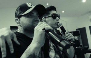 Chyno y Nacho emocionan con su regreso a los escenarios (+Video)
