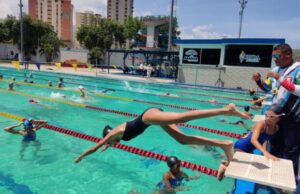 Con más de 200 atletas inició II Campeonato Estadal de Natación Aragua 2023