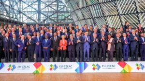 Cumbre UE-CELAC apoya diálogo en Venezuela