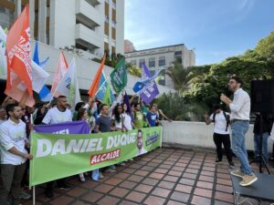 Daniel Duque inscribió candidatura a la alcaldía de Medellín con el aval Verde - Medellín - Colombia