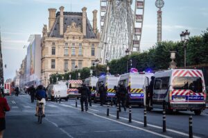 Decenas de detenidos en Marsella y París en la quinta noche de protestas contra la Policía