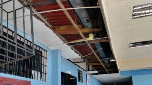 Denuncian caída del techo en un centro de salud en Monagas
