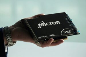 Duplica el almacenamiento de tu móvil con los chips UFS 4 de Micron