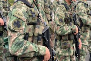 ELN secuestró a sargento colombiana y a sus hijos en Arauca
