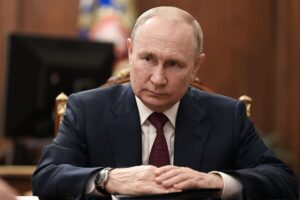 El Kremlin desvela que el lder mercenario Prigozhin se reuni con Putin tras la rebelin