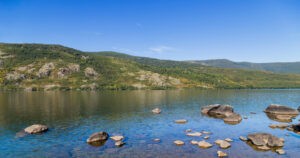 Este es el lago más bonito de España, según la inteligencia artificial de ChatGPT