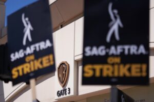 Estudios de Hollywood cargan contra SAG-AFTRA